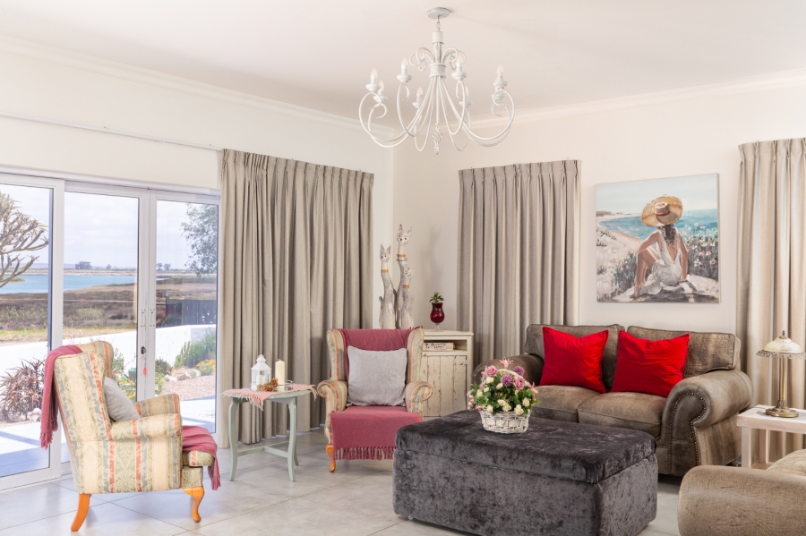 4 Bedroom Property for Sale in Velddrif Western Cape